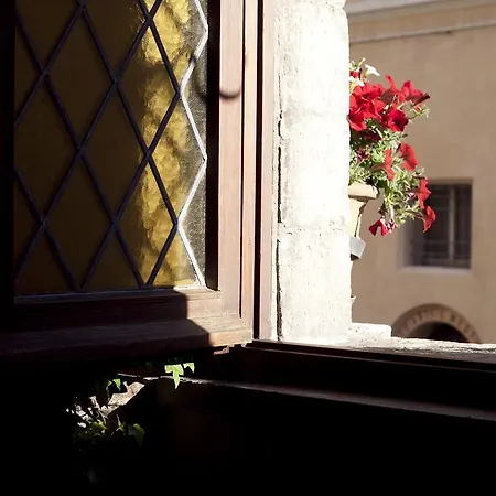 Loggia Dei Maestri Comacini Apartamento *
