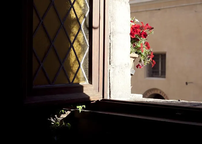 Loggia Dei Maestri Comacini Apartman *